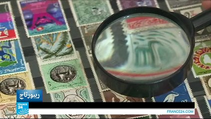 تونسي يبلغ 100 عام جمع آلاف الطوابع البريدية!!
