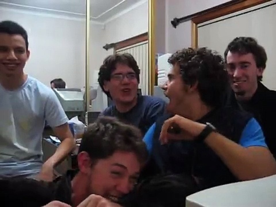 Aussie Boys Reaction to 2 Girls 1 Cup, AUSTRALIA