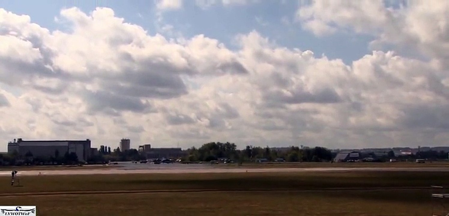 "Sukhoi Su-32"  MAKS-2015 International air show