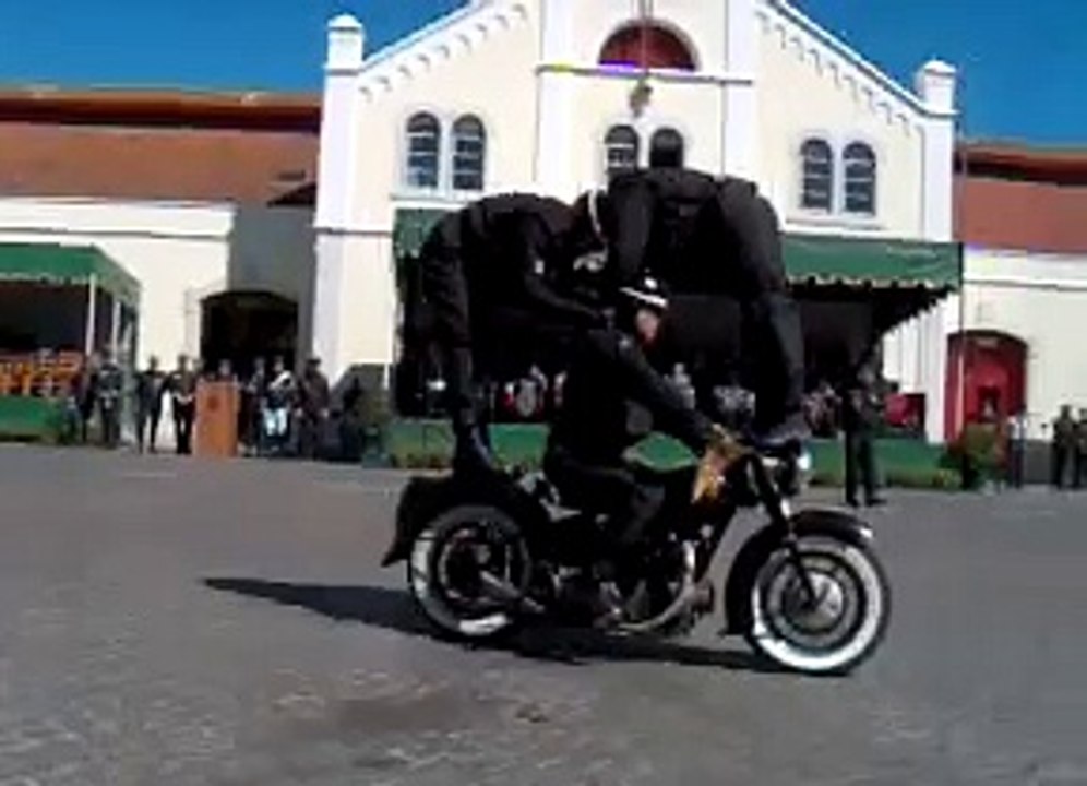 CARROSSEL MOTO GNR 2º ESQ 7