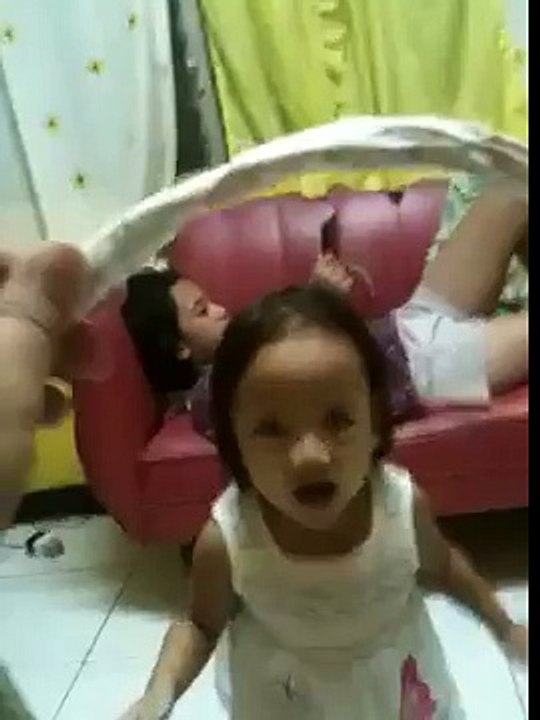 Cute and funny baby singing!!!!