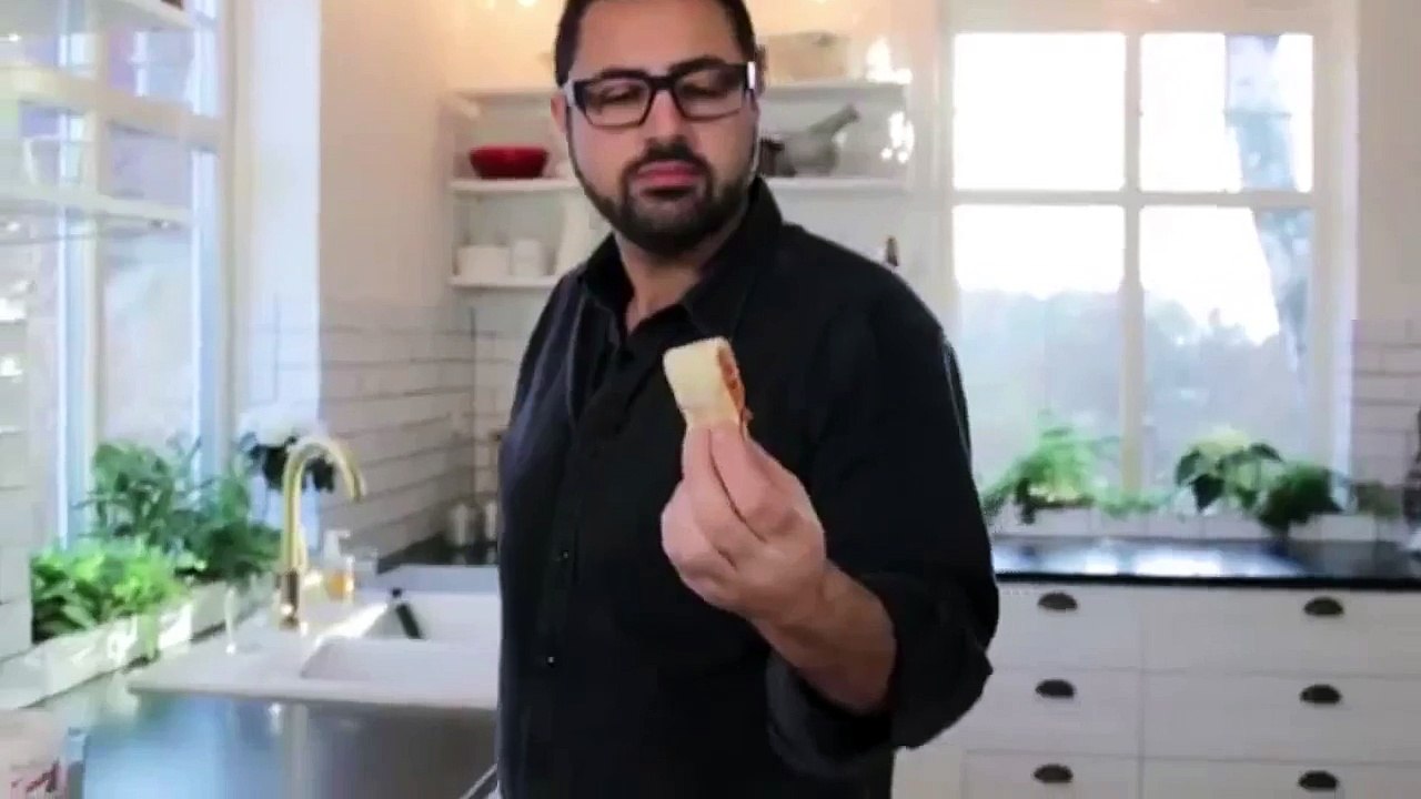 Nya Grandiosa pizzarulle Kebab reklam (Med Amir Kheirmand)
