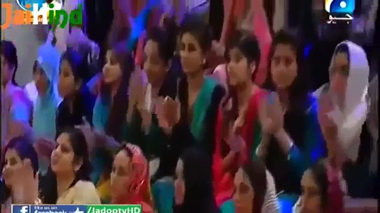 PAKISTAN - NIDA CHOWDHRY FILMI MUJRA - 'Nak Di Nathali' from PUNJABI FILM: 'SOHA JODA' 200