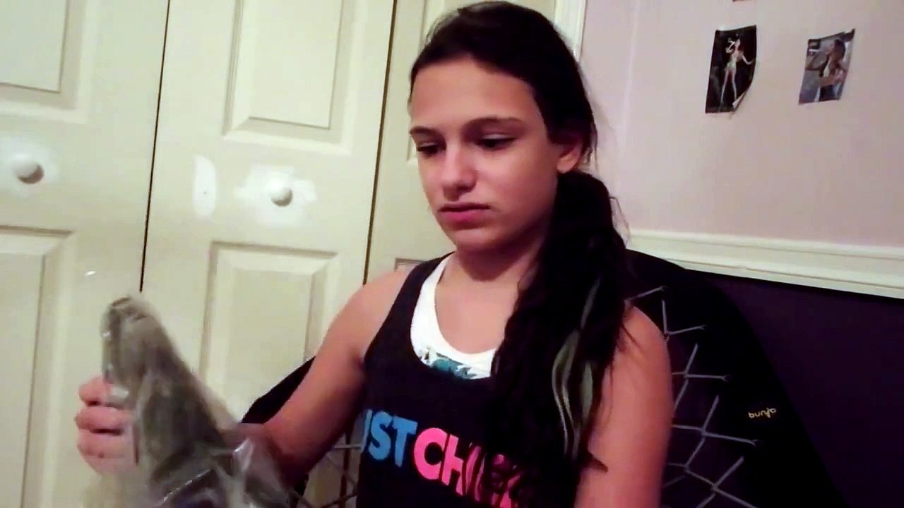 Ari by Ariana Grande Unboxing!