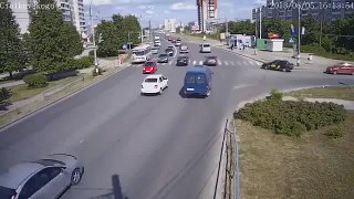 Traffic Camera catches bicyclist getting hit at intersection russian dash cam footage wrec