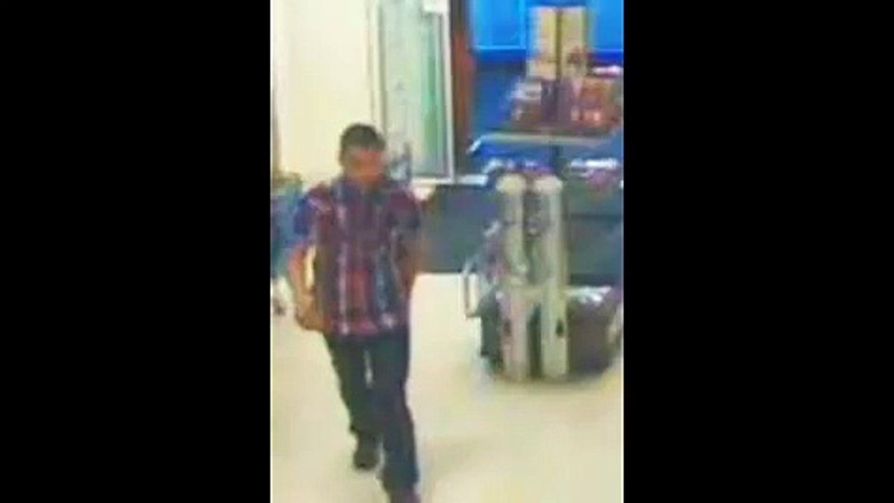 Brazen theft caught on camera