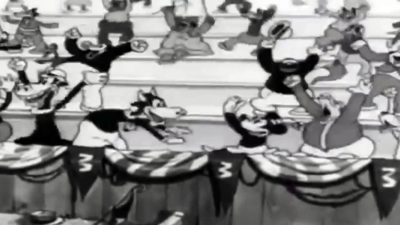 Mickey Mouse,Minnie Mouse ,Pluto,Goofy Touchdown Mickey