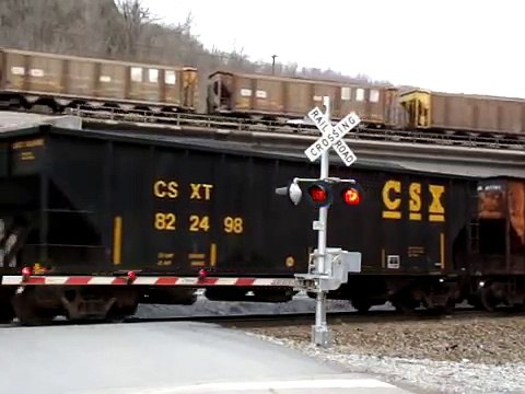 MUST SEE! CSX TRAINS MEET AT SPEERS FERRY VIRGINIA