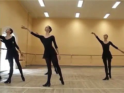 Yulia Stepanova 2005 Vaganova Russian Dance Swan Lake Tchaikovsky