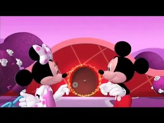 Mickey needs your help in Mickey Mouse Clubhouse Adventures in Wonderland