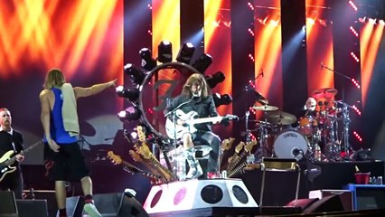 Foo Fighters, Under Pressure, John Paul Jones, Roger Taylor, Milton Keynes 2015