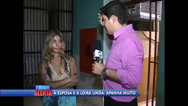 Loira Leva banho de tinta de mulher traída ao se envolver BH.