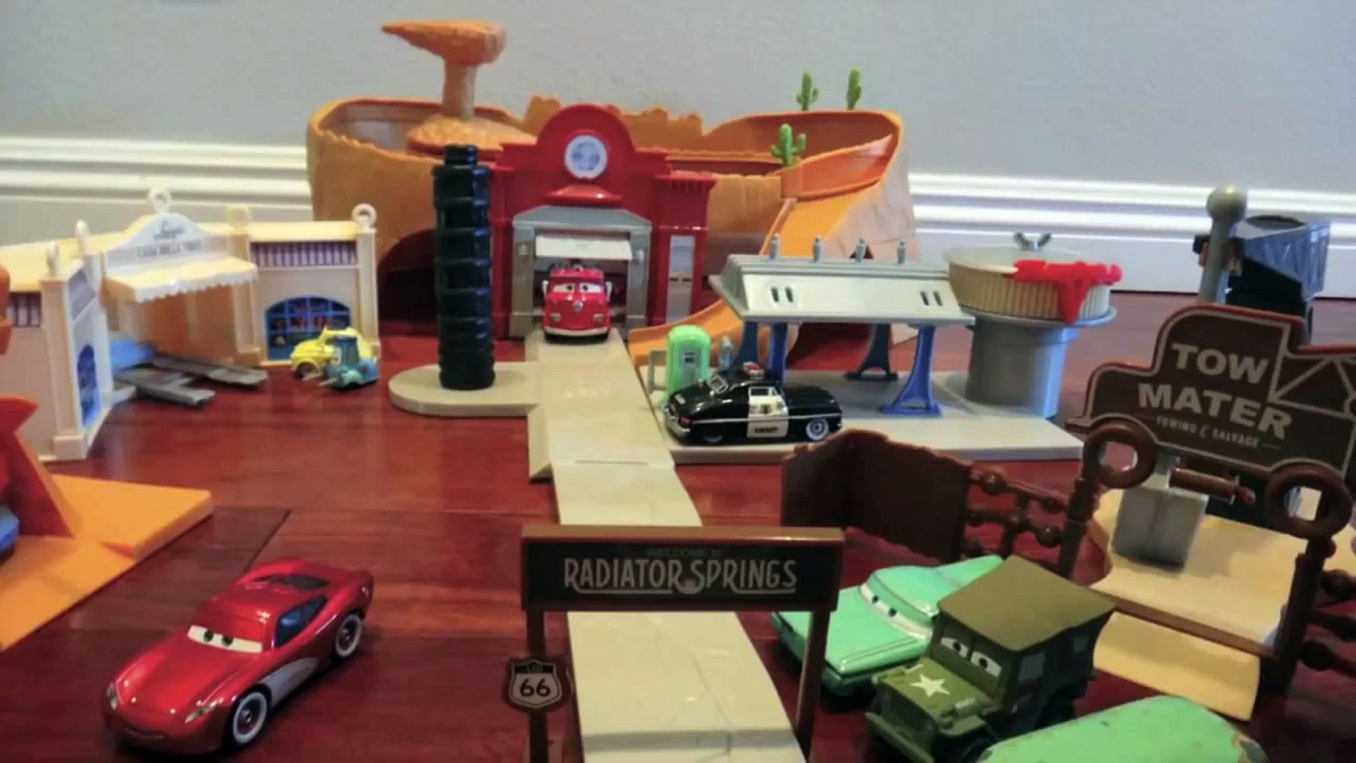 Disney Pixar Cars Radiator Springs World Play Set Radiator Springs Classic Found At Toys R Us Video Dailymotion