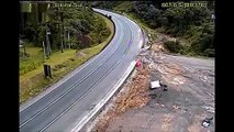 CCTV-Biggest Truck Crash In Brazil