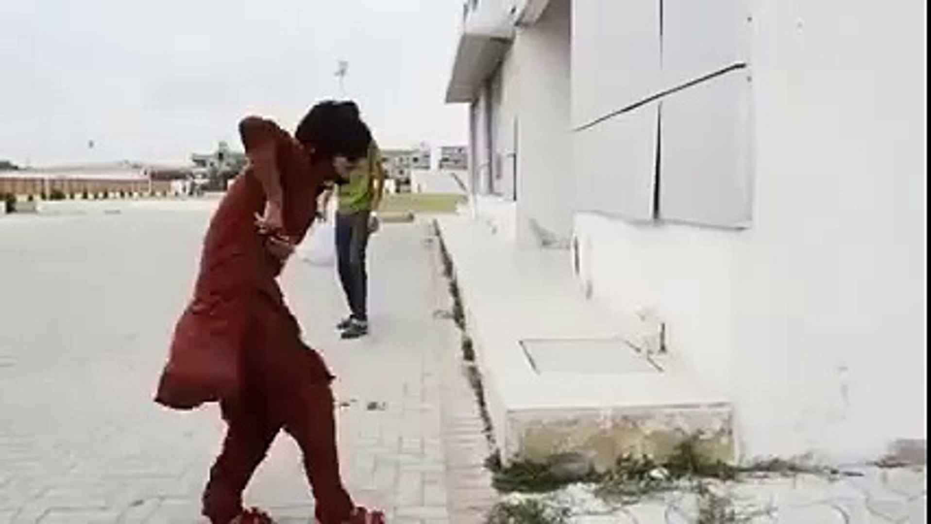 COMEDY