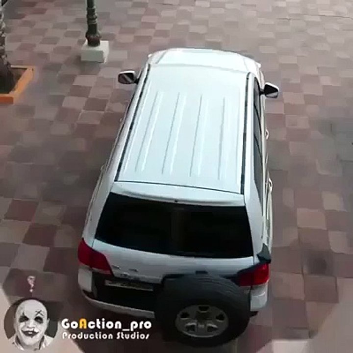 Arbiyon ka  Prado k sath salook.