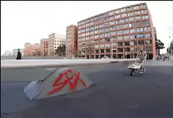 El Arabasıyla Parkur Şovu