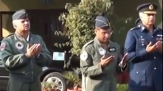 Pakistani Air Chief Himself Leads PAF Squadron On FLY PAST 2015