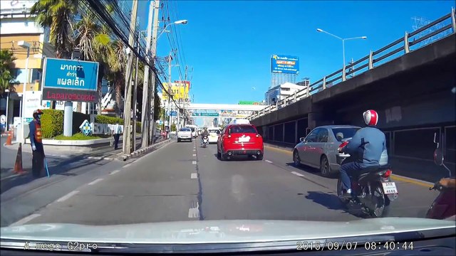 Météorite énorme aperçue dans le ciel de Thaïlande en pleine journée