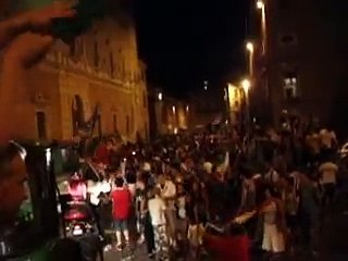 Italia Campione del Mondo - Giro in Osimo (AN) col Trattore