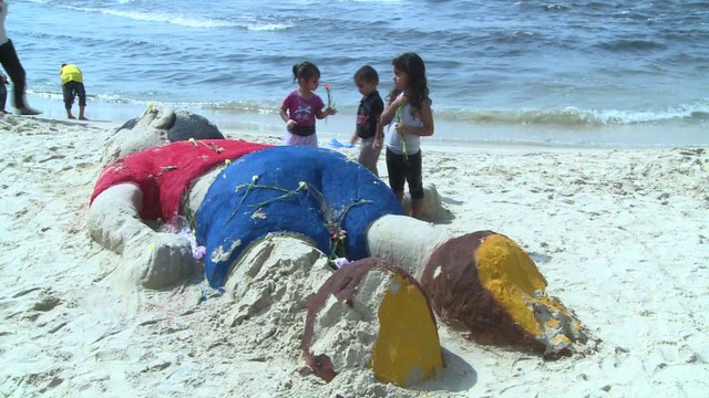 Sur une plage de Gaza, une statue de sable en hommage à Aylan Kurdi