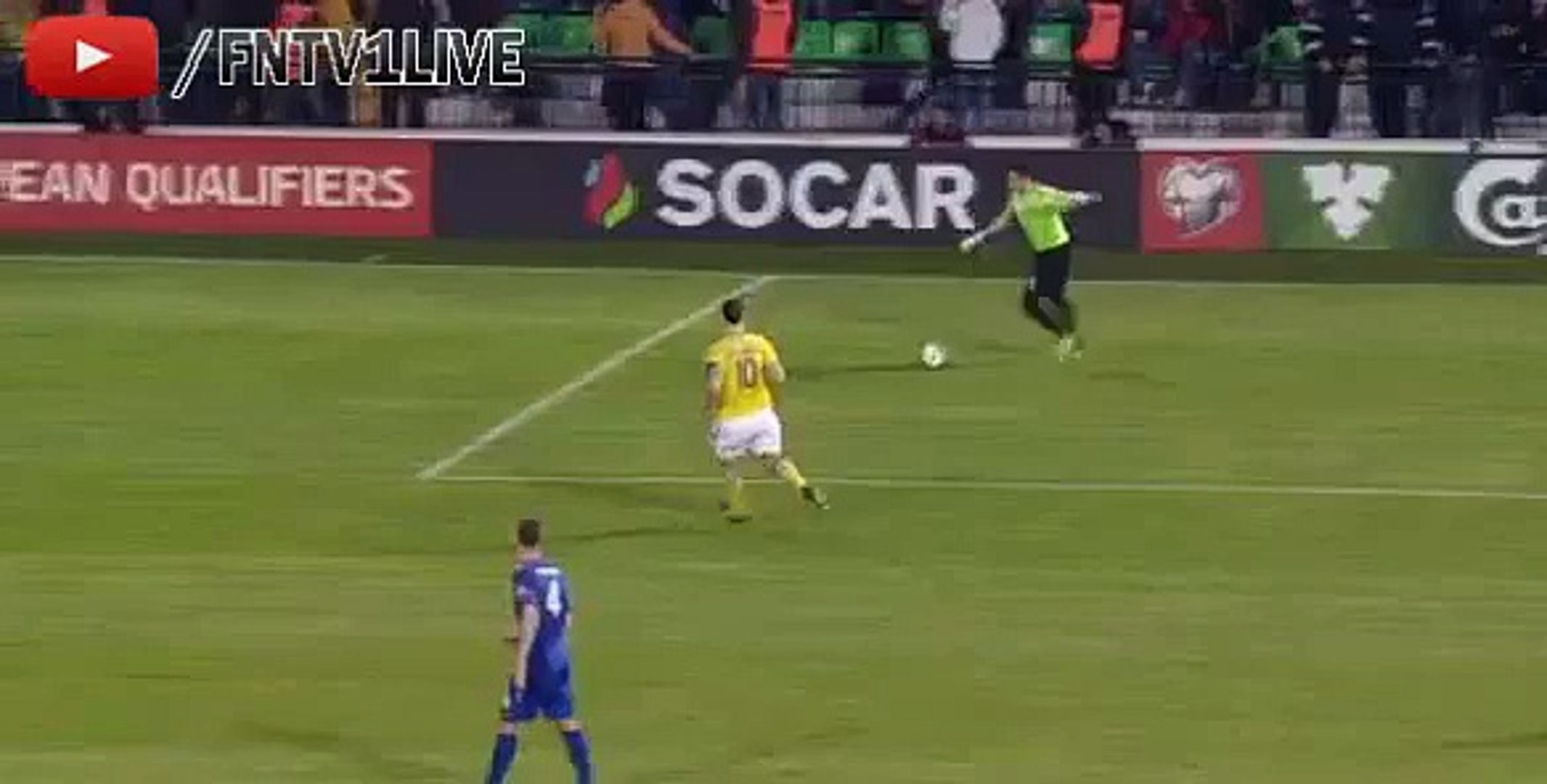 Zlatan Ibrahimovic Scores Incredible Goal For Sweden From Moldova  Goalkeeper s Goal Kick, image size:2130x1080