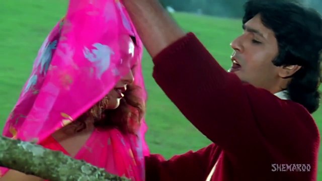 kitna-pyar-karta-kumar-gaurav-madhuri-dixit-phool-bollywood-songs-sadhana-sargam