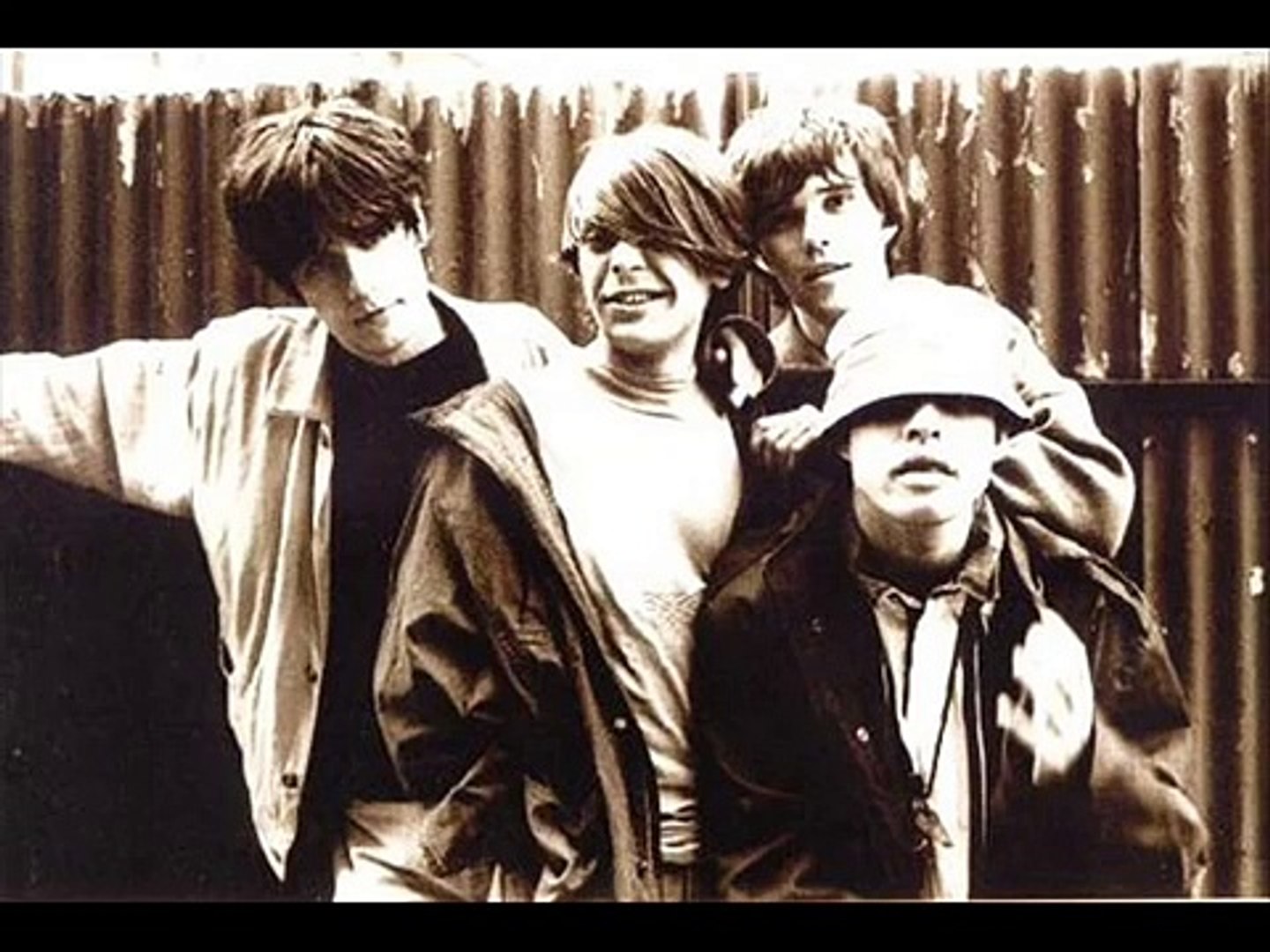 ⁣Stone Roses - Sally Cinnamon