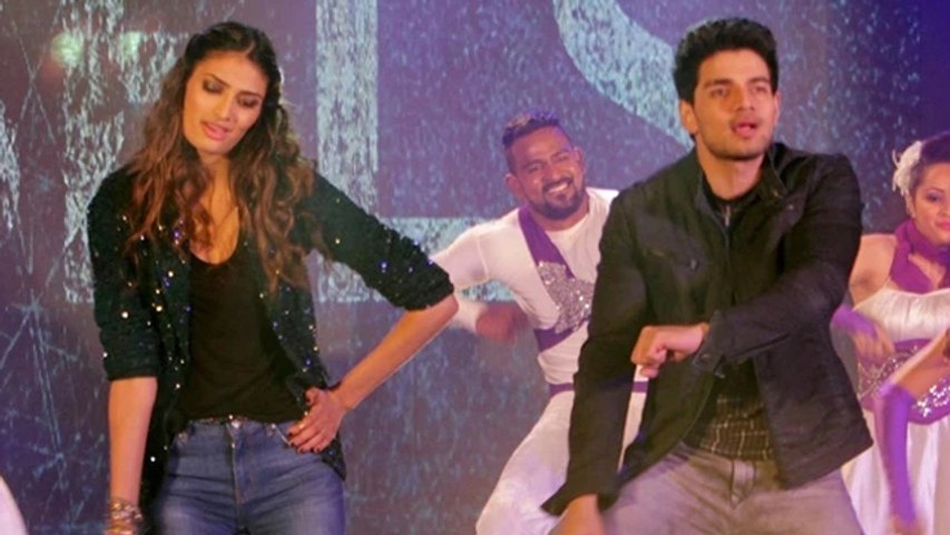 Sooraj Pancholi, Athiya Shetty LIVE Performance | Hero Music CONCERT