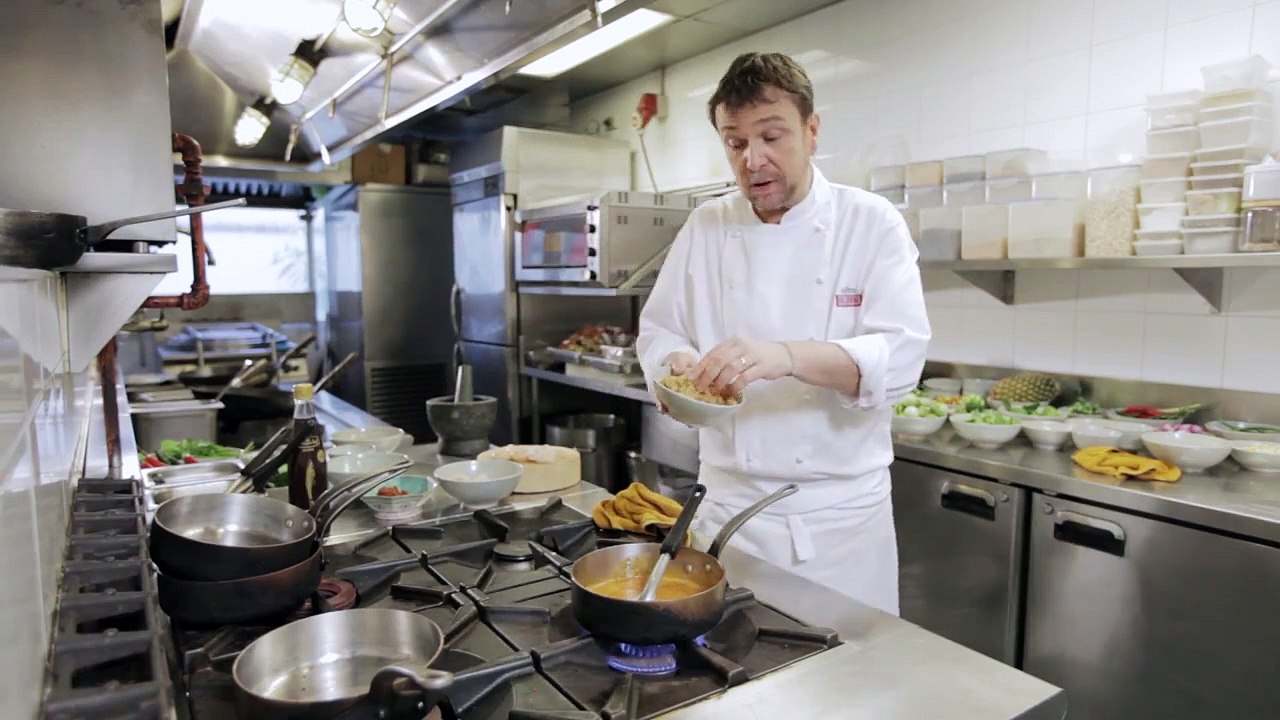 David Thompson Thai Food - Red Curry with Scallops