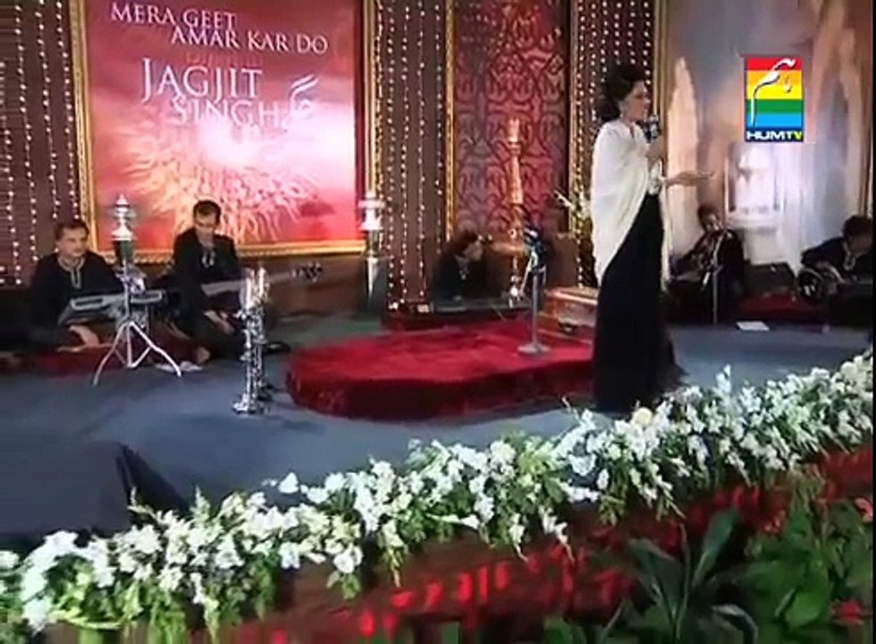 FarihaPervezCelebrityFemaleGhazalSingerfromPaksitan video