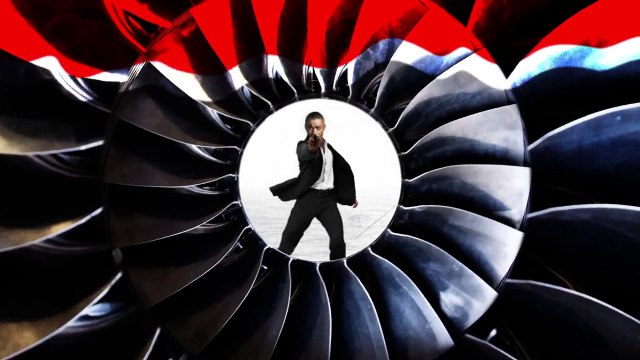 Idris Elba dans le générique de James Bond