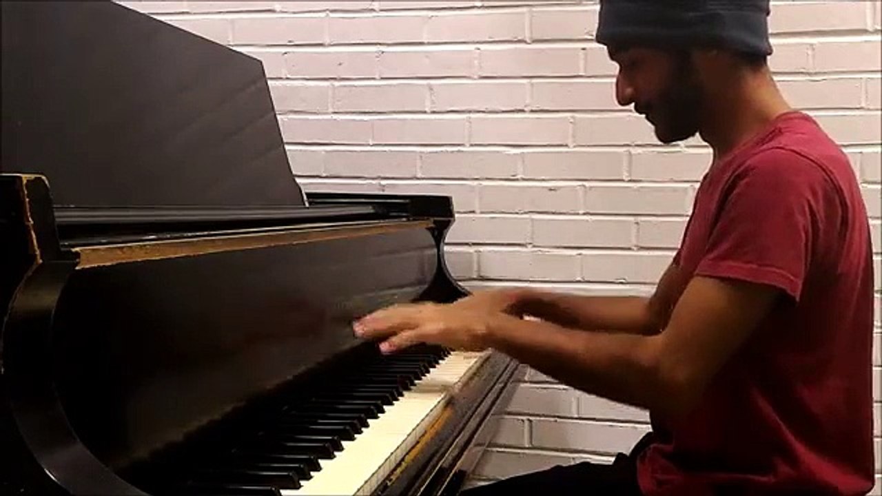 Piano Tutorial: How to play any song