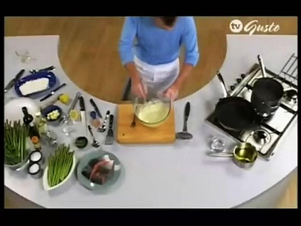 Crispy wild salmon with tarragon mayonnaise (Gary Rhodes)