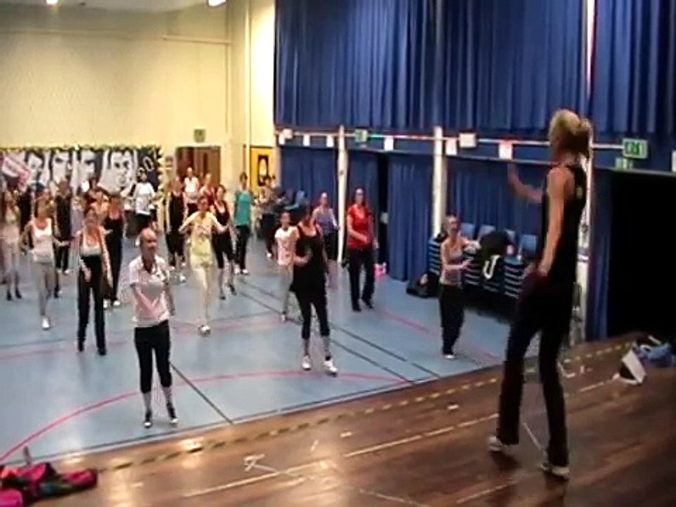 We No Speak Americano - Jo Zumba