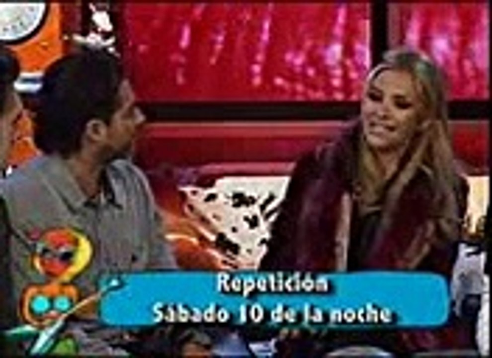 Daniela Castro en Miembros al aire 1
