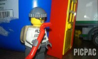 O-ladrA?o-atrapalhado:-LEGO