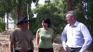 Minister Tony Burke speaking with Andrew and Jill Stewart about agroforestry