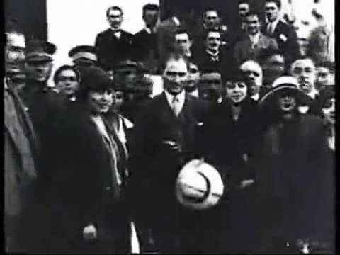 Zülfü Livaneli - Yiğidim Aslanım (Atatürk - 10 Kasım)
