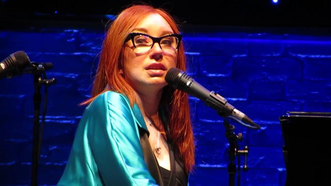 Tori Amos - Winter - live - London 2014