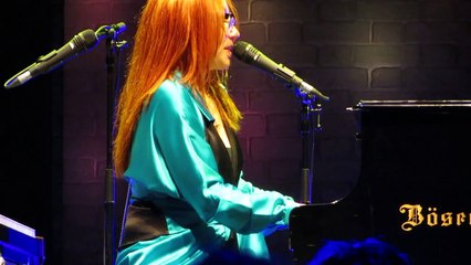 Tori Amos - a sorta fairytale - live - London 2014