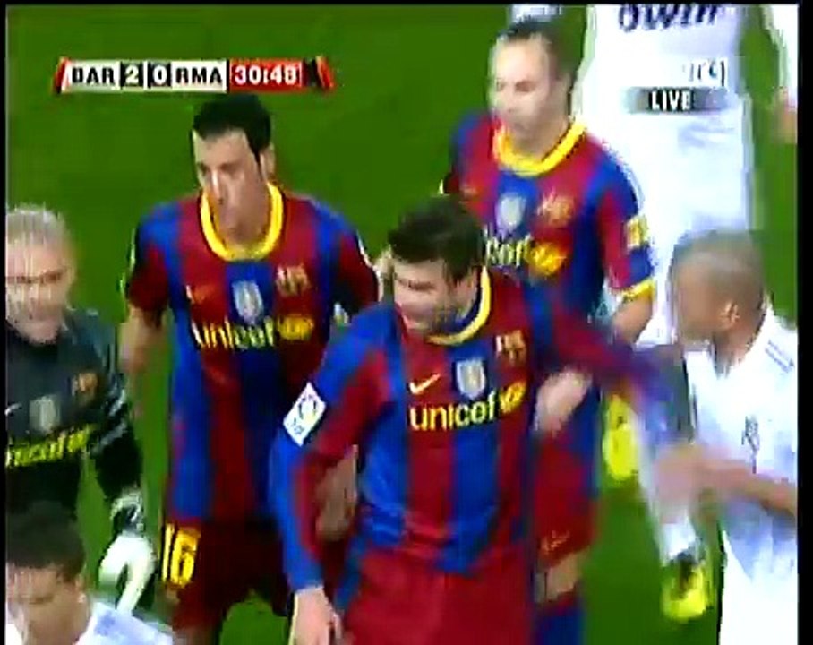 Ronaldo empuja a Guardiola , y las otras peleas , Barcelona 5-0 Real Madrid
