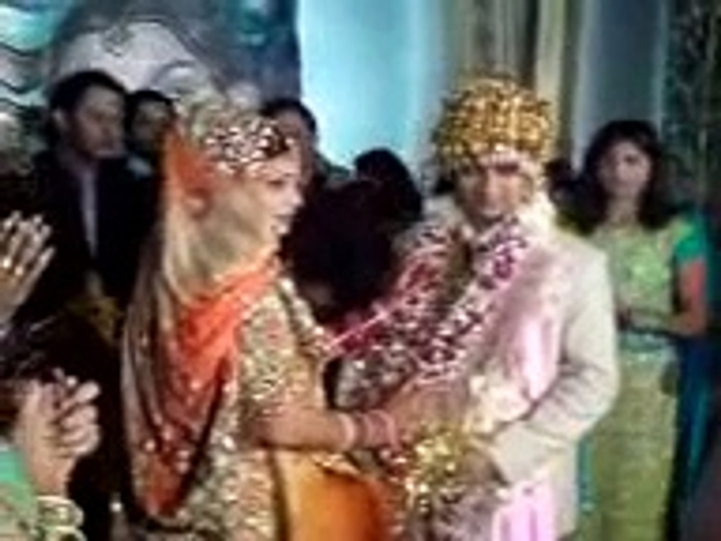 Funny Indian wedding Varmala Jaimala Video Recording photography | funny  videos funny - video Dailymotion