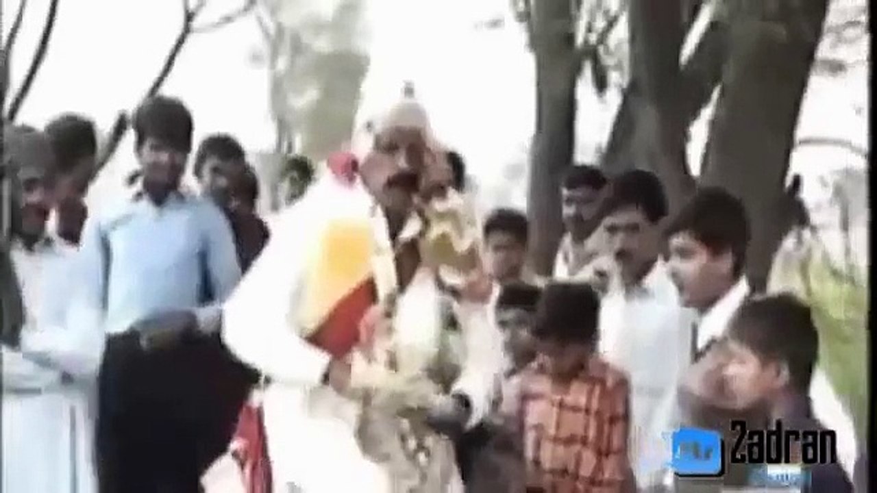 Fighting in Pakistani reall funny wedding Multan Pakistan funny video 2011 | funny videos funny
