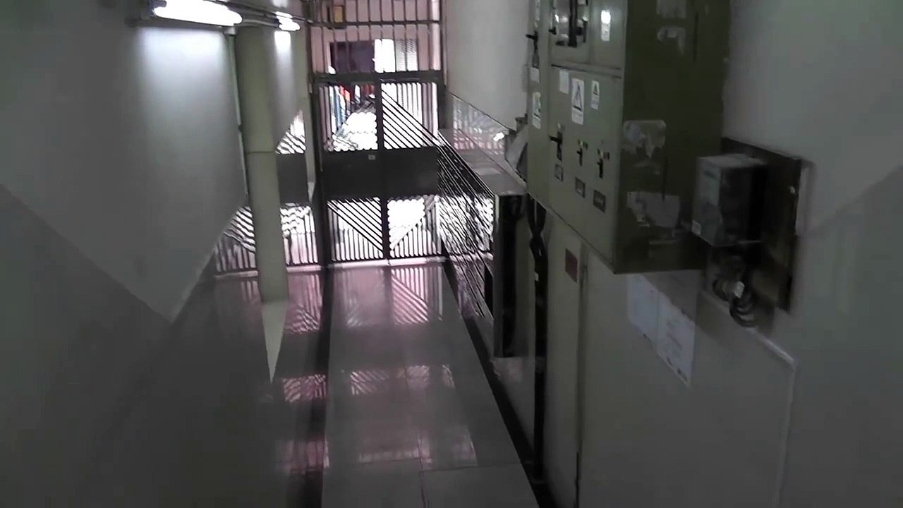 Hong Kong Apartment Tour: Student Apartment in Hung Hom (HD)