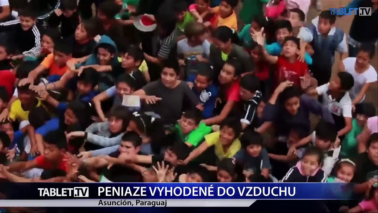 V Paraguaji lietali vo vzduchu peniaze