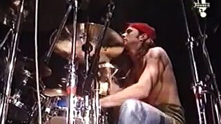 Red Hot Chili Peppers - Under the Bridge RARE (Canal Studios, France, 2-29-92)