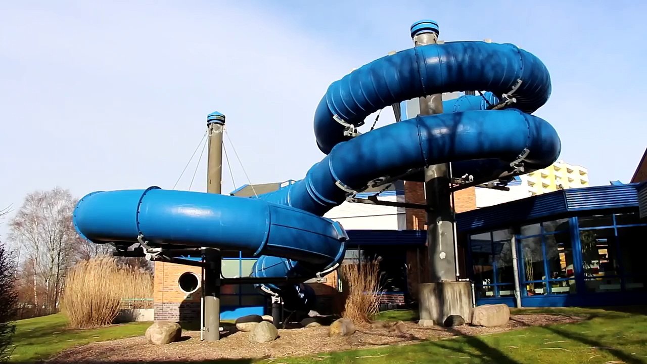 Bad 1 Bremerhaven  Black Hole || Colorful LED water slide!