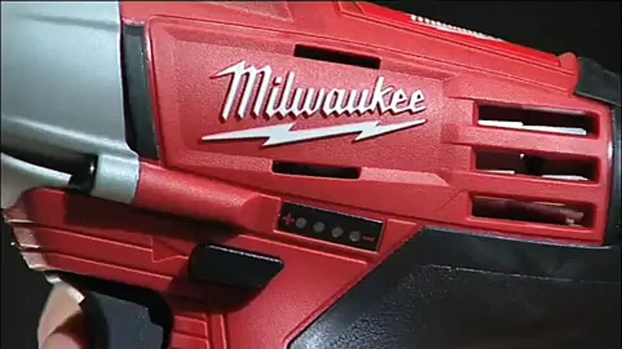 Milwaukee C12ID Cordless Impact Driver