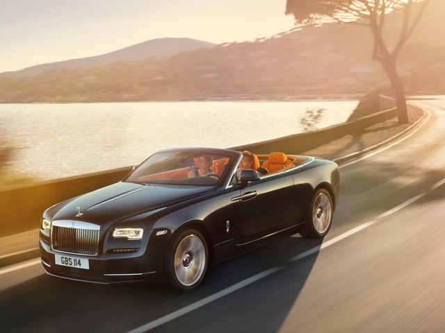 Découvrez le luxe de la nouvelle Rolls-Royce Dawn